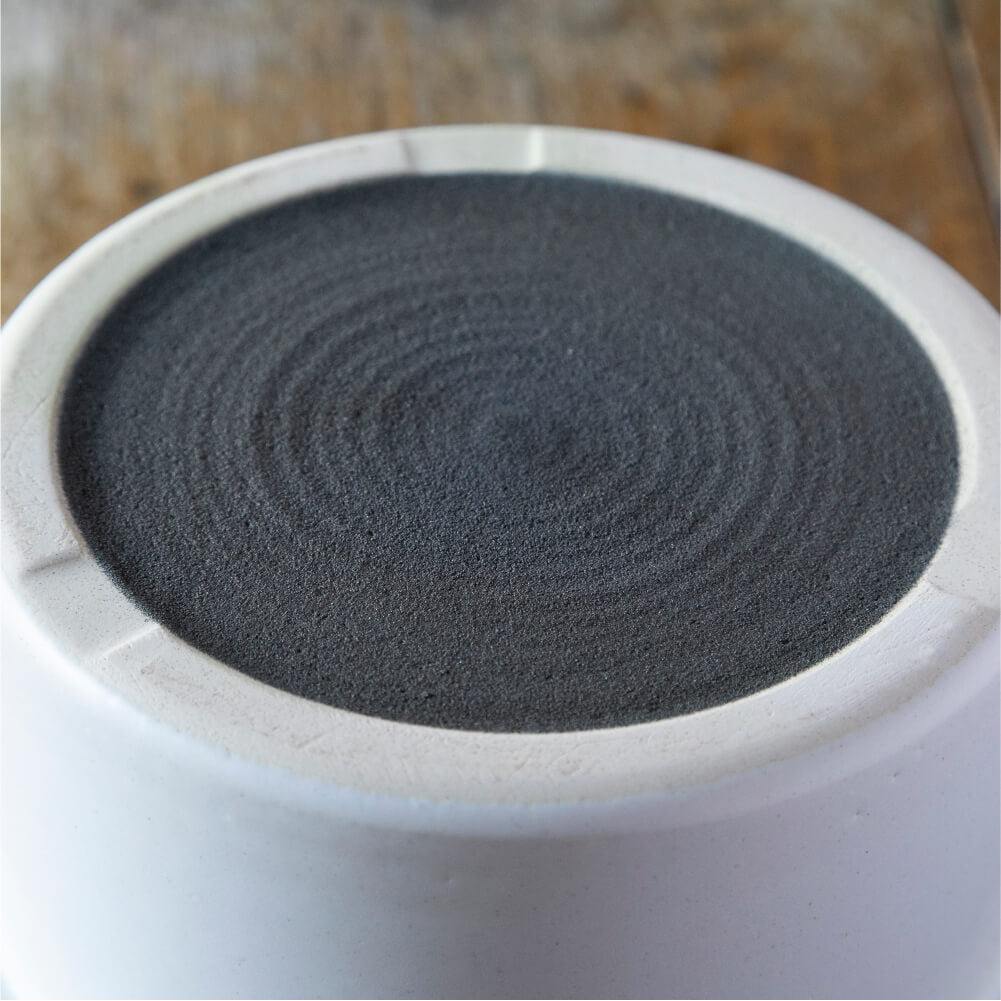 ambai clay pot black