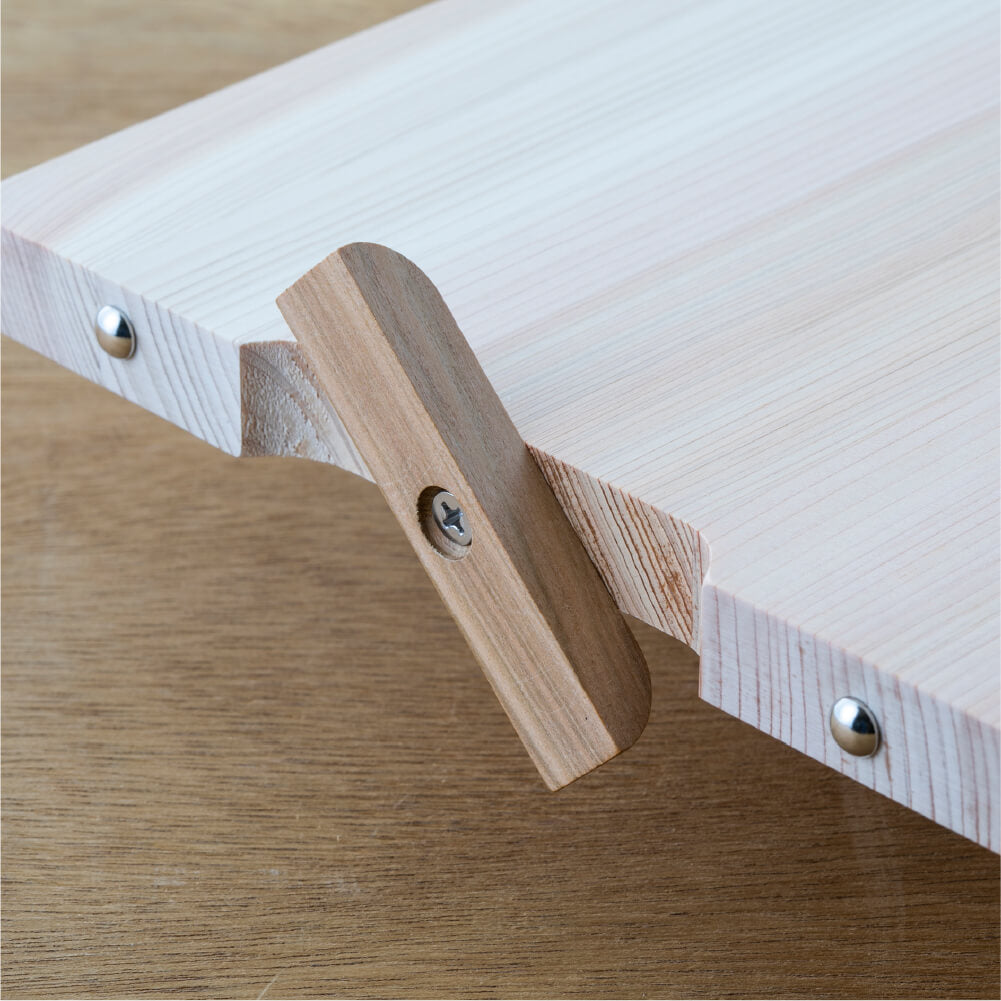 Tosa Dragon Cutting Board with Stand M