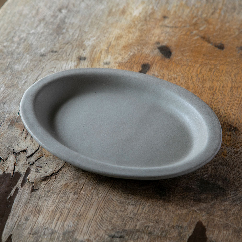 ヨシノヒトシ　6寸皿　① ヨシノヒトシ 6寸皿 ① ヨシノヒトシ – KOHORO