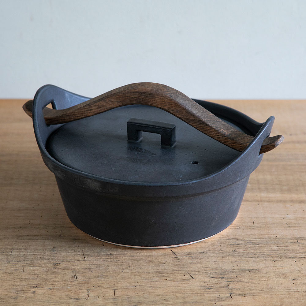 Clay Pot with Wooden Handle Large Normal